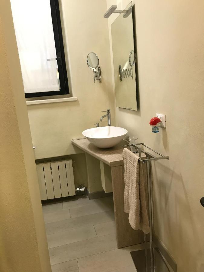 Incantevole Monolocale Con Giardino Λούκα Εξωτερικό φωτογραφία
