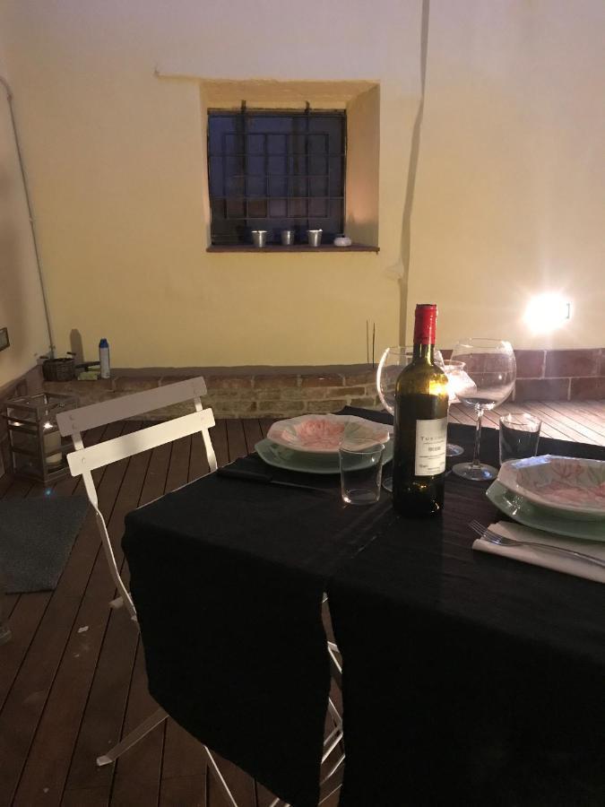 Incantevole Monolocale Con Giardino Λούκα Εξωτερικό φωτογραφία
